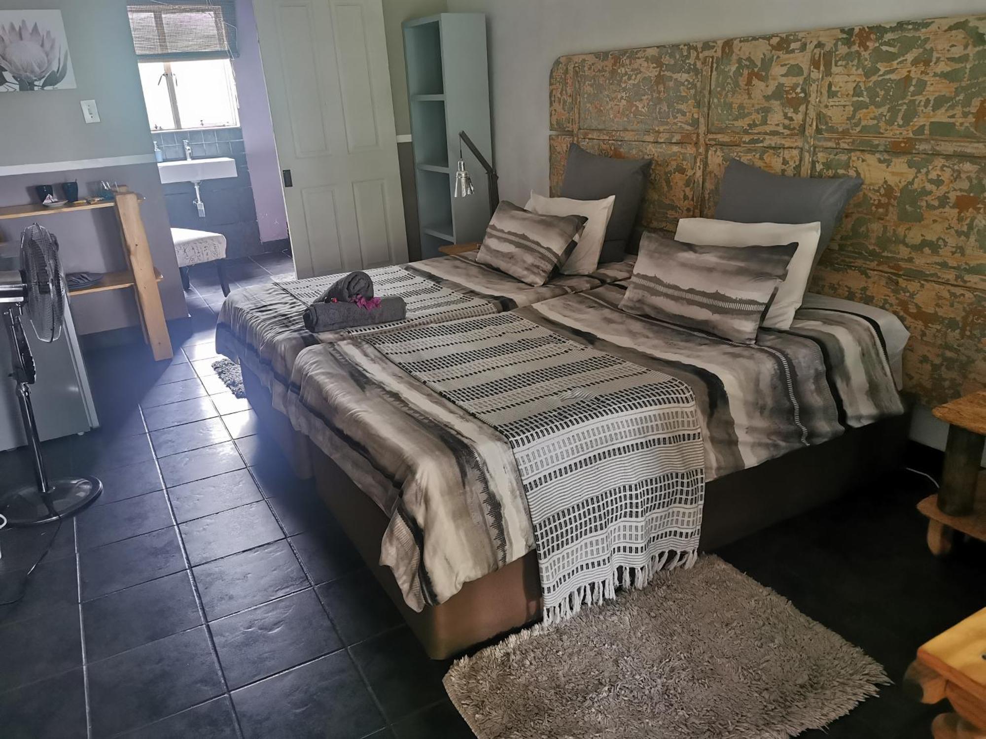 Karoozin Village Oudtshoorn Quarto foto